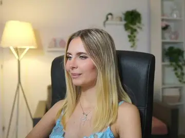 Catecrago  live sex cam