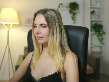 Catecrago  live sex cam