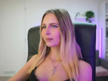 Catecrago  live sex cam