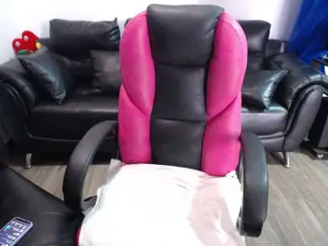 Meganmilf2  live sex cam