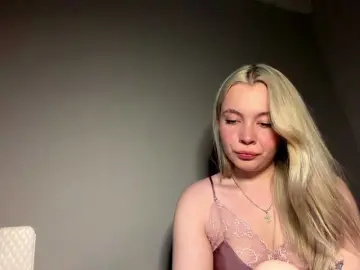 Myfavoriteroom  live sex cam