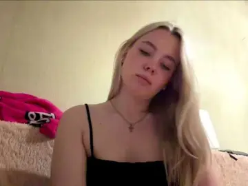 Myfavoriteroom  live sex cam