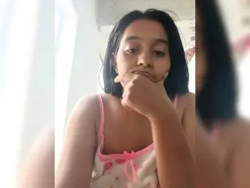 Feliz3  live sex cam