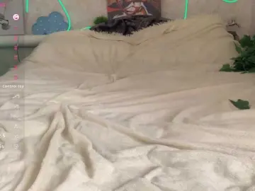 KimikoChandronnait  live sex cam