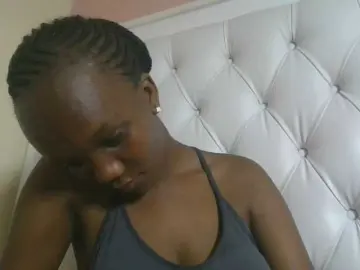 Naughtypetite1  live sex cam
