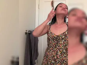 SweetMayles33  live sex cam