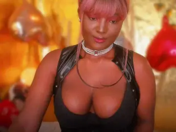 Ebonysavage  live sex cam