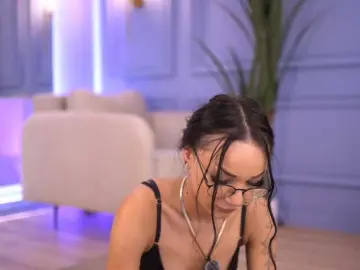 ElaBellanotte  live sex cam