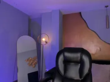 EveBenson  live sex cam