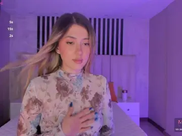 EveBenson  live sex cam