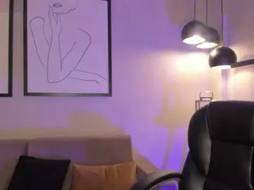 EveBenson  live sex cam