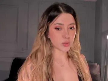 EveBenson  live sex cam