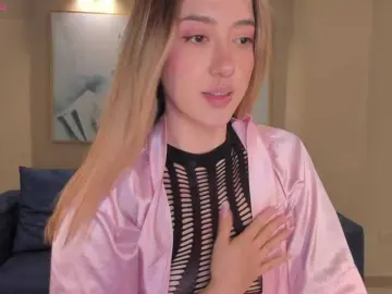 EveBenson  live sex cam