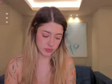 EveBenson  live sex cam