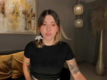 EveBenson  live sex cam