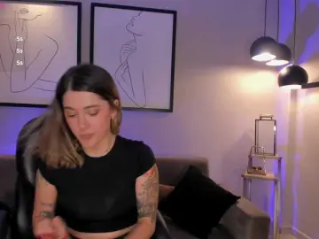 EveBenson  live sex cam