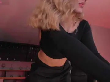 EveBenson  live sex cam