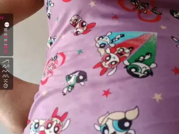 Evelyn18  live sex cam