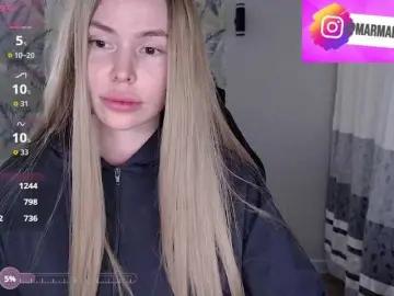 Foxymoxy19  live sex cam