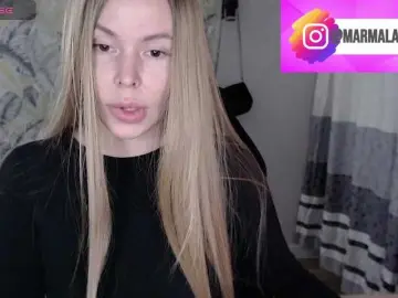 Foxymoxy19  live sex cam