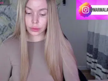 Foxymoxy19  live sex cam
