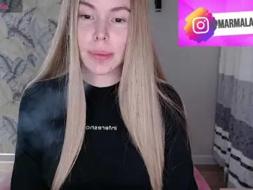 Foxymoxy19  live sex cam
