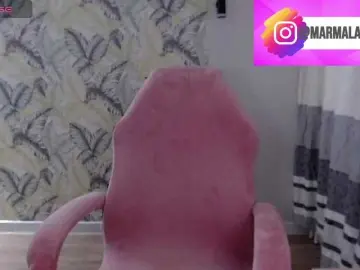 Foxymoxy19  live sex cam
