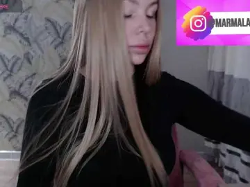 Foxymoxy19  live sex cam