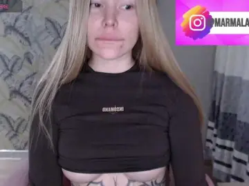 Foxymoxy19  live sex cam