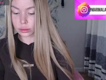 Foxymoxy19  live sex cam