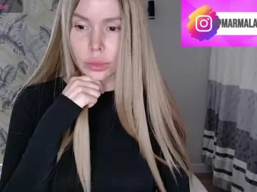 Foxymoxy19  live sex cam