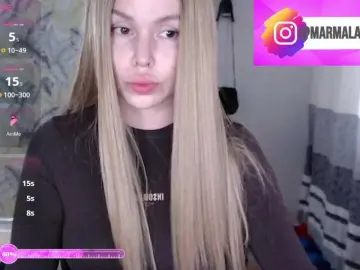 Foxymoxy19  live sex cam
