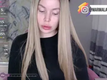 Foxymoxy19  live sex cam