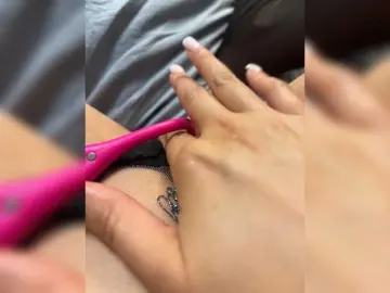 Likalika8  live sex cam
