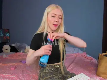 LillieBerry  live sex cam
