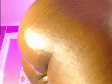 Marian-Reynolds  live sex cam