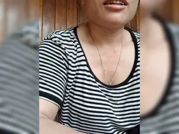 Maris94  live sex cam