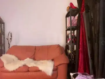 NylonQueen  live sex cam