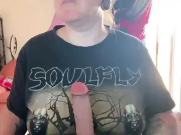 NylonQueen  live sex cam