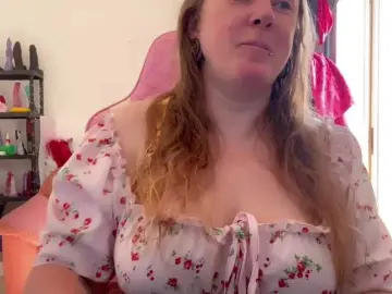 NylonQueen  live sex cam