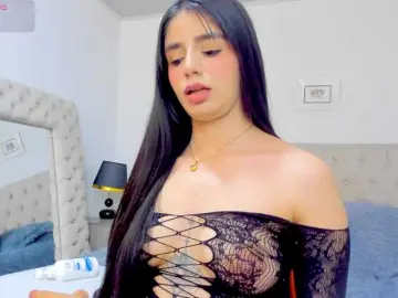 Sarahfox  live sex cam