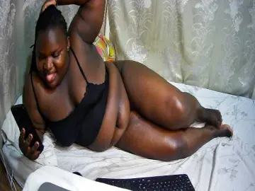 Chubby-cherry  live sex cam