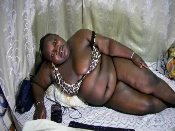 Chubby-cherry  live sex cam