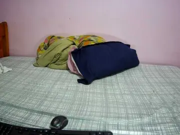 Chubby-cherry  live sex cam