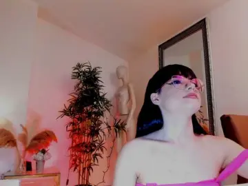 Mira0-0  live sex cam