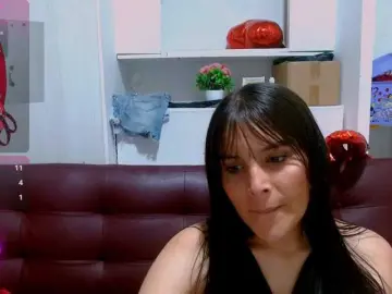 Nathaly18  live sex cam