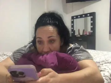 Paula19801  live sex cam