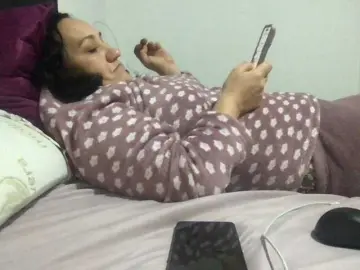 Paula19801  live sex cam