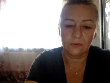 ALINIKA  live sex cam