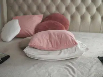 AprilHadid  live sex cam